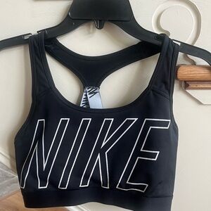 Nike dri fit sports bra SZ M